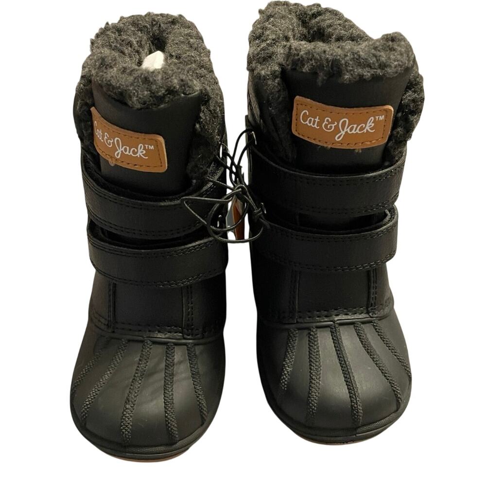 Cat & Jack Toddler 8 Snow Boot